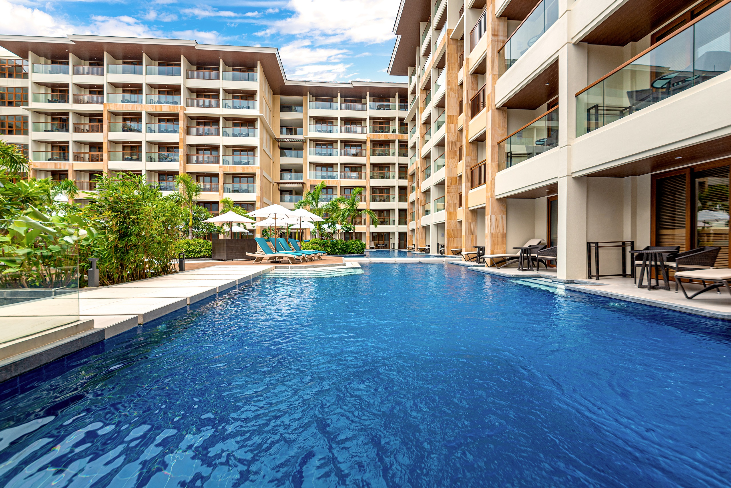 Henann Tawala Swimming Pool B